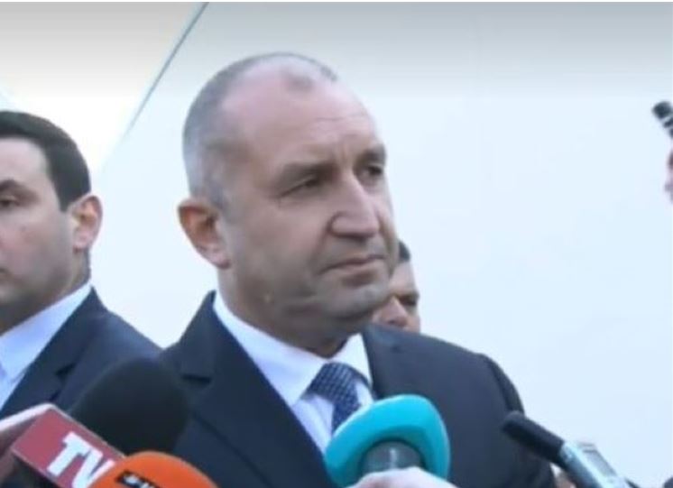 Правителството иска Румен Радев да уволни шефа на шефа на НСО
