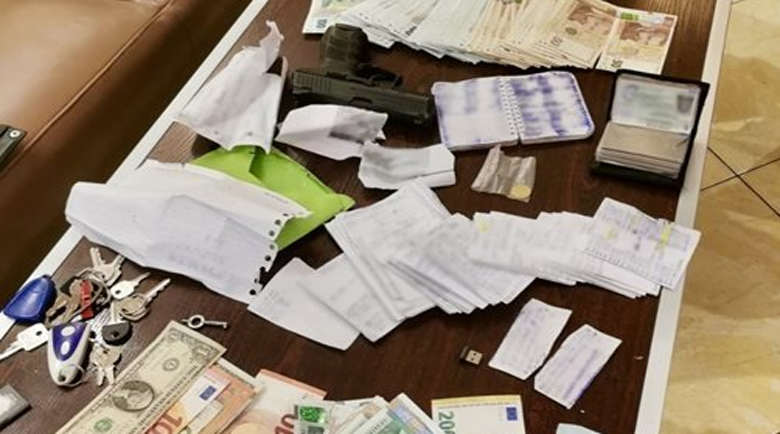 Разбиха група от лихвари в София, четирима са в ареста