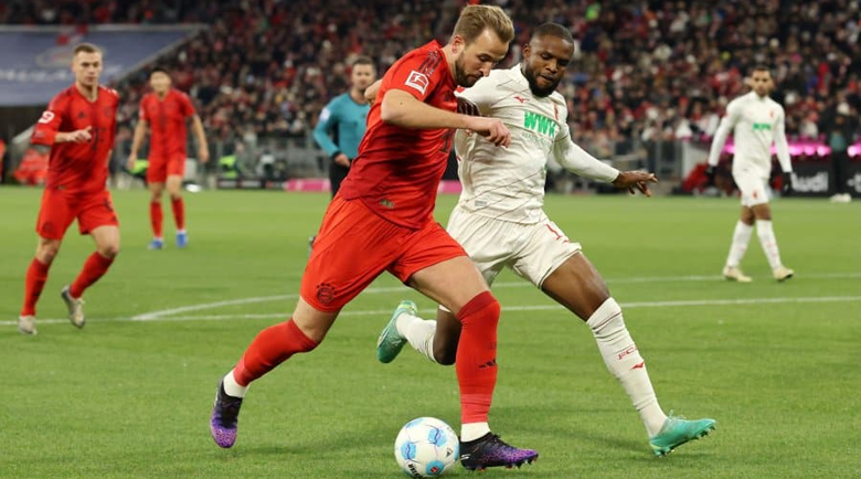 Байерн се развихри в края за 3:0 срещу Аугсбург
