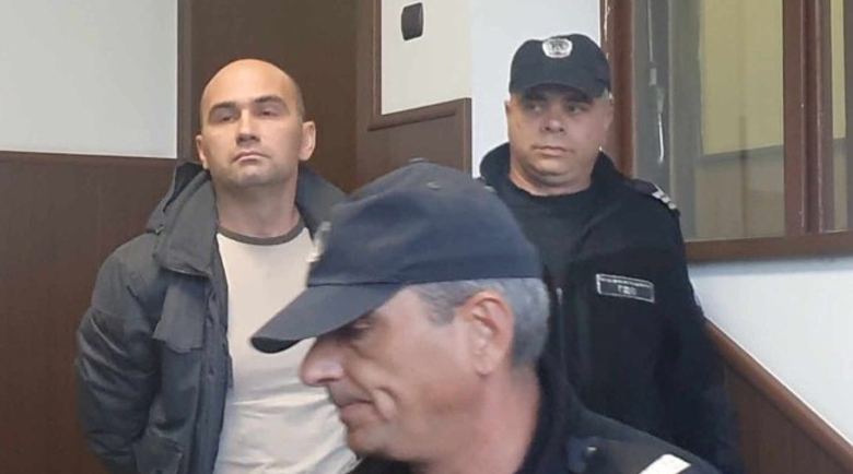 Пловдивски фотограф ще лежи 7 г. в затвора заради детско порно