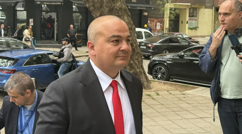 Абровски поиска от ЕК подкрепа за секторите „Мляко“ и „Свиневъдство“