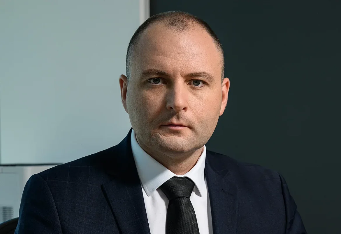 Няма риск за пазара на горива, докато бургаската рафинерия функционира