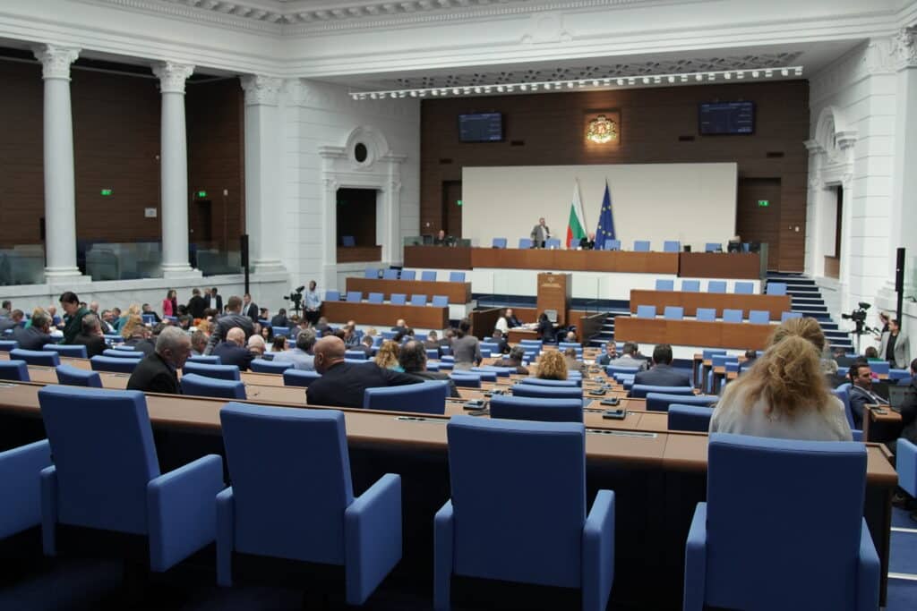 Парламентът одобри на първо четене промените в Закона за висшето образование