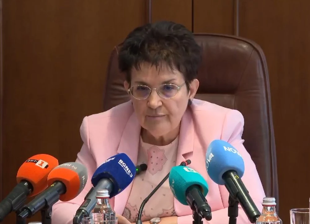 Новият бюджет: Обсъждат данък върху ваучерите за храна и ръст на данъчните облекчения за деца