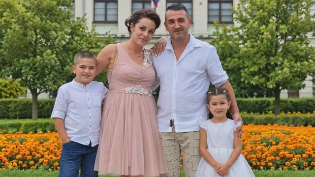 Да върнем Симеон у дома: Млад баща се бори с тежка диагноза, нужни са 200 000 евро за Турция