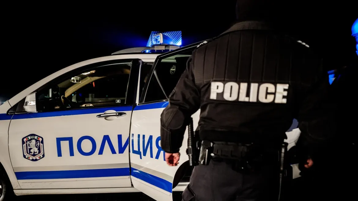 Стотици проверени и четирима арестувани за дрога в Благоевградсо