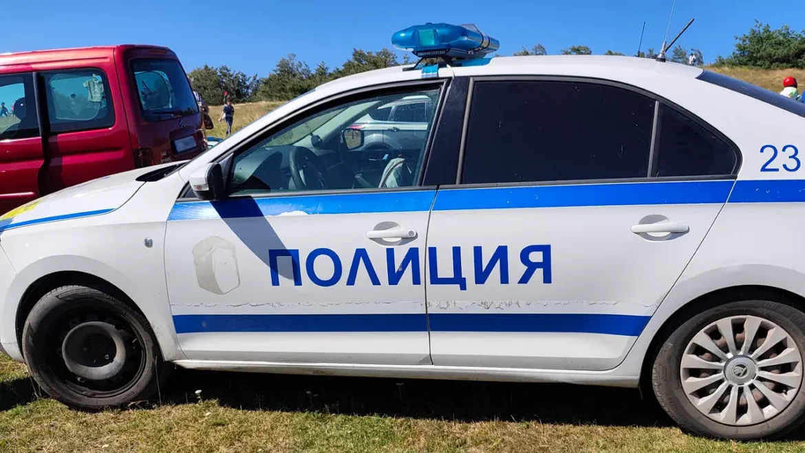 Полицията в Казанлък разследва подозрителни устройства, открити в частна работилница