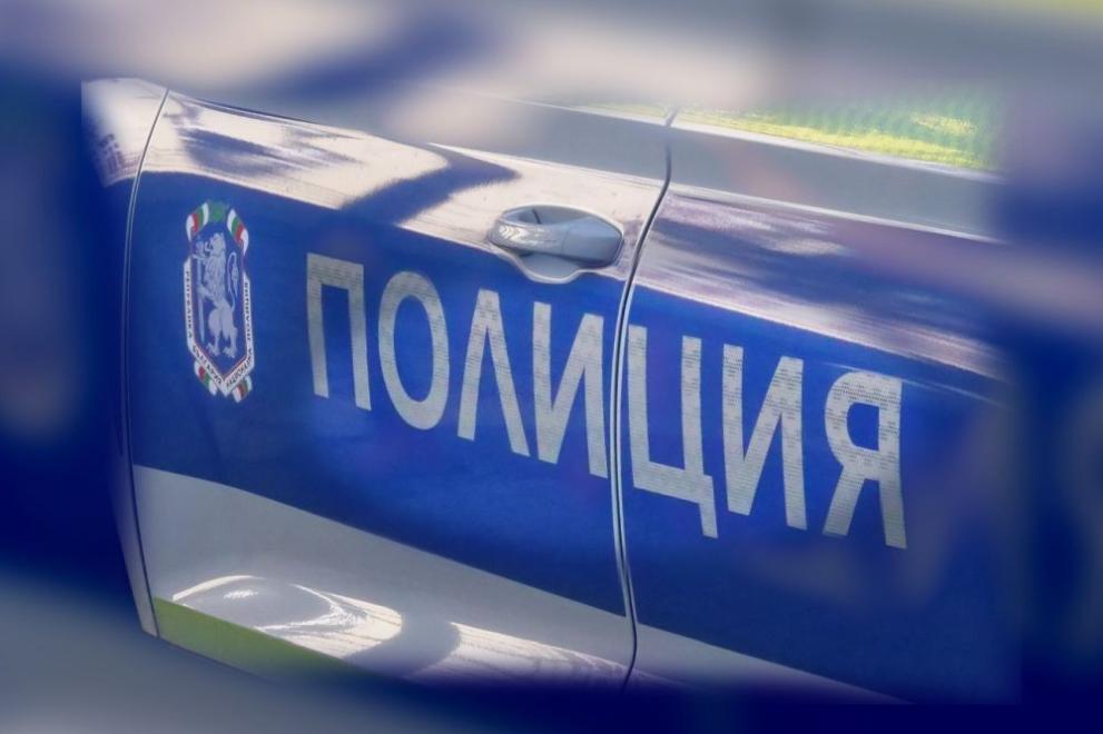 Мащабна акция в Плевен! Ченгета намериха десетки чували с нелегални препарати