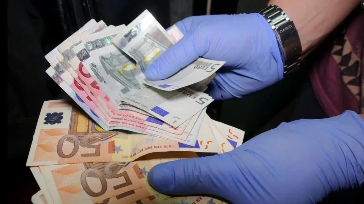 След „ало“ измама: Полицията върна 14 000 евро на 81-годишна жена