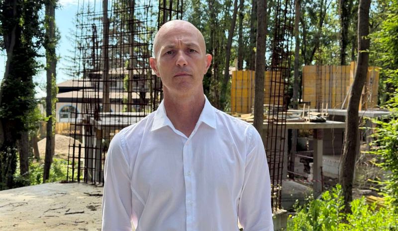 Коста Стоянов: Скандалът „Баба Алино“ се разраства – прокуратурата разкри неистински удостоверения за търпимост на строежите на „КУБ“