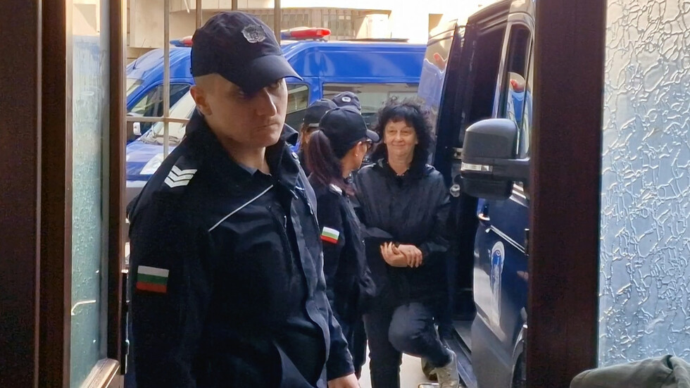 Юридически капан в МУ-Пловдив: Ректорът не може да уволни шефката на Медицинския факултет