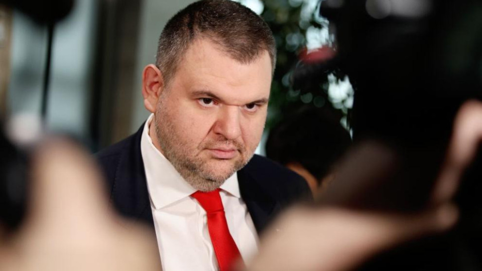 Делян Пеевски: Управляващите готвят грабеж от магистрали и мантинели с анекси с 300% за “Хемус” и 160% за мантинели!(Видео)